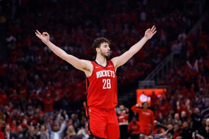 奥尼尔：KD入火真的能让特别的事发生 我们叫申京土耳其终结者